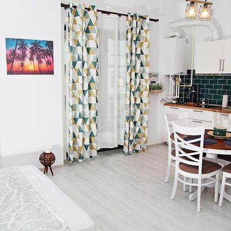 Beach Breeze Residence นาโวดาริ ภายนอก รูปภาพ
